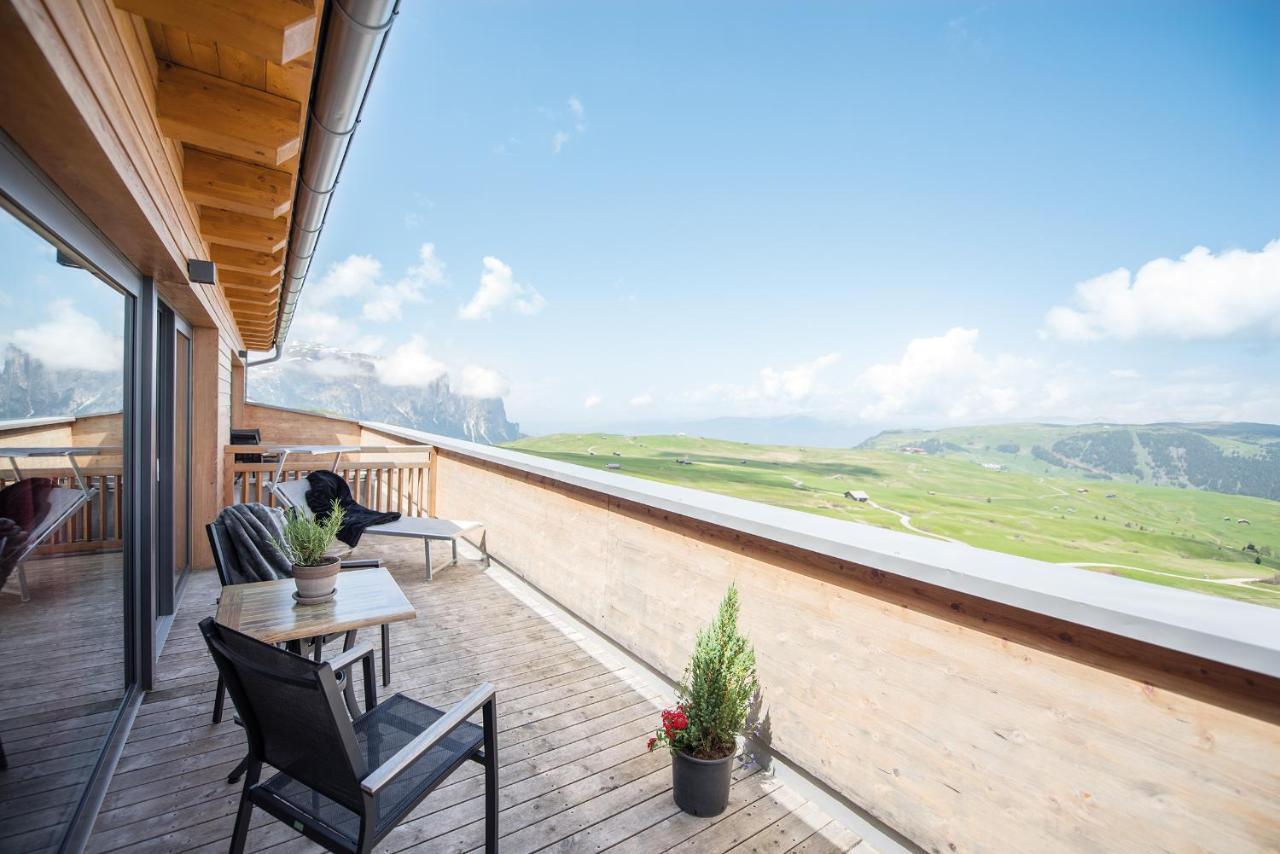 Hotel Goldknopf Alpe Di Siusi Exterior photo